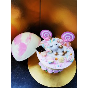 Unicorn Knock Knock Cake...