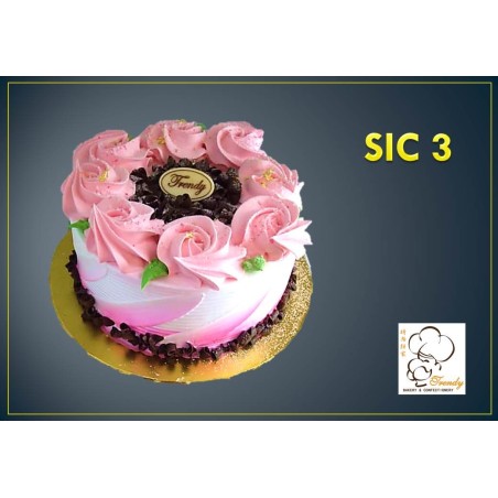 0.5kg Strawberry Ice Cream Cake