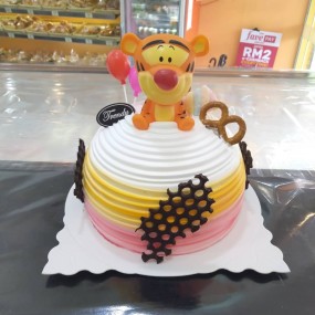 Tigger - Big Cartoon Cake 1